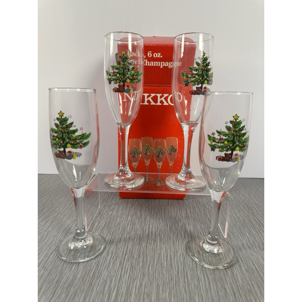 Nikko Christmas Stemware 4‎ Ea Flute Champagne 6 Oz Tree Merry Christmas!!
